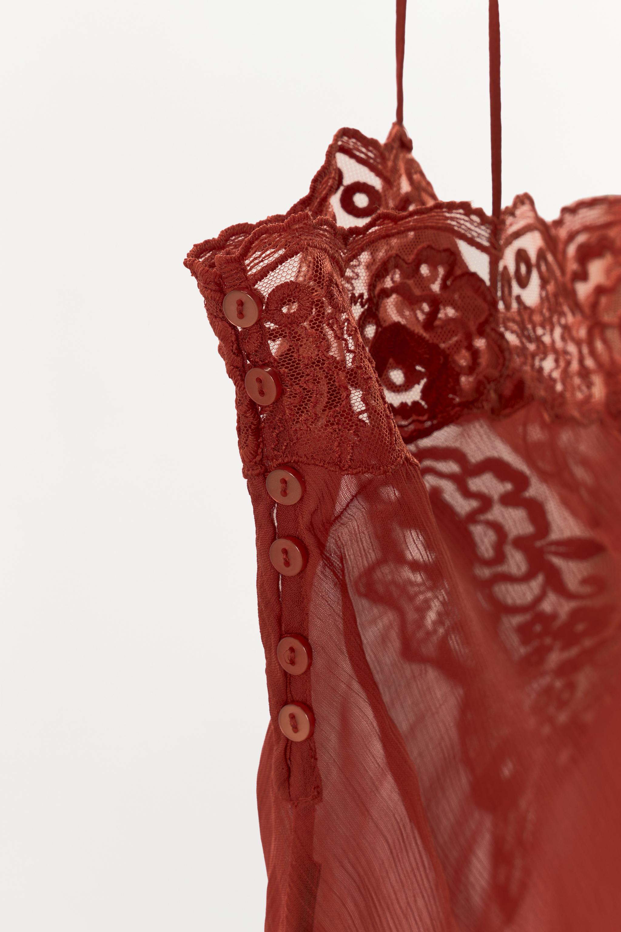 CHEMISE GEORGETTE À DENTELLE